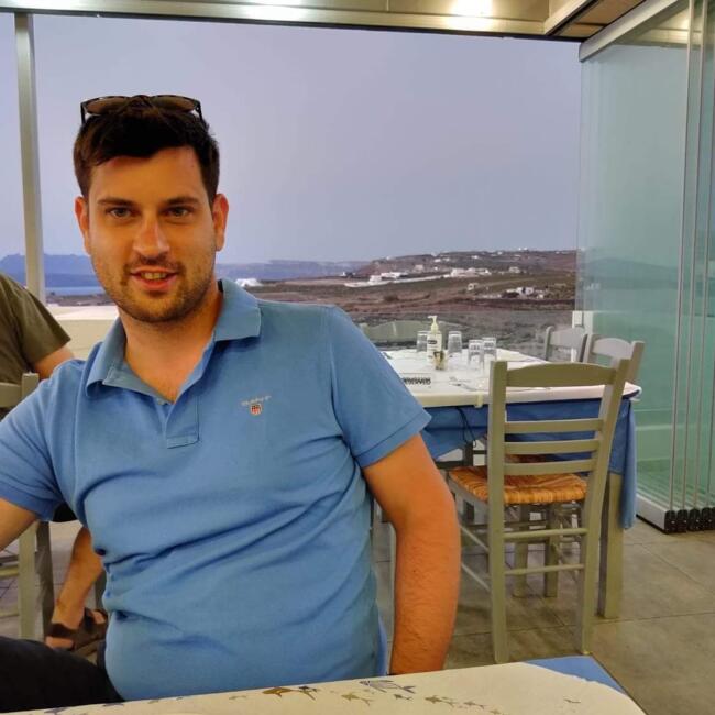 Babysitting job in Néa Filadélfeia: ΓΙΩΡΓΟΣ