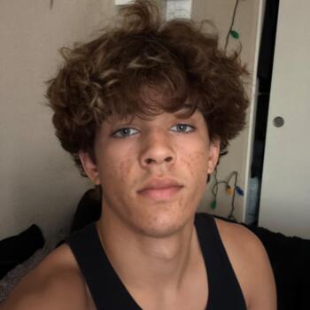 Babysitter in Maricopa: Essek