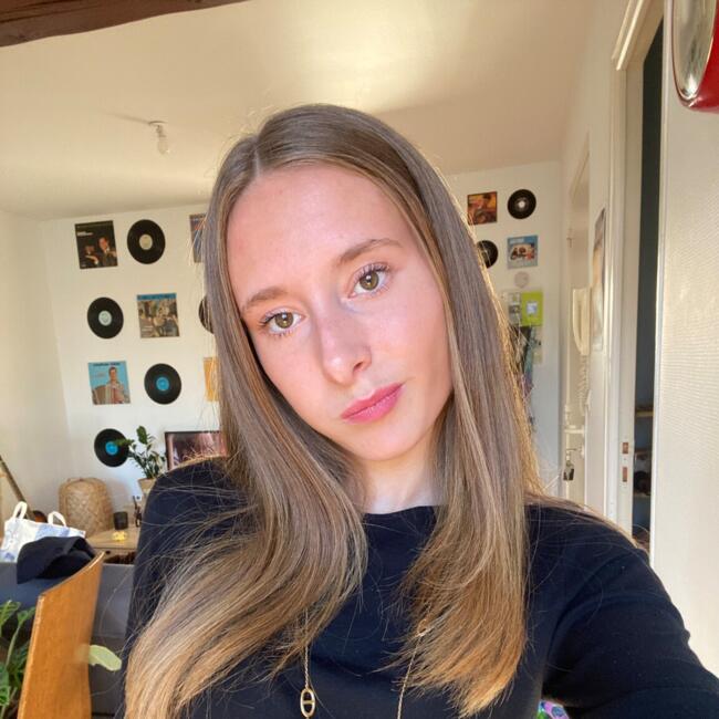 Babysitter in Amiens: Camille