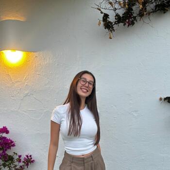 Canguro Elda: Adriana