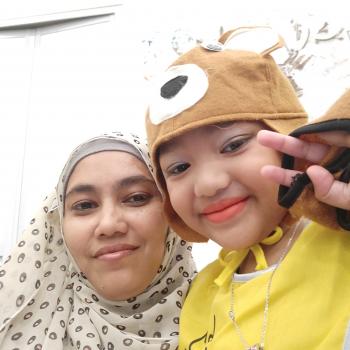 Babysitter Singapore: Hazlina