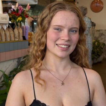 Babysitter in Palmerston North: Reeni-Rose