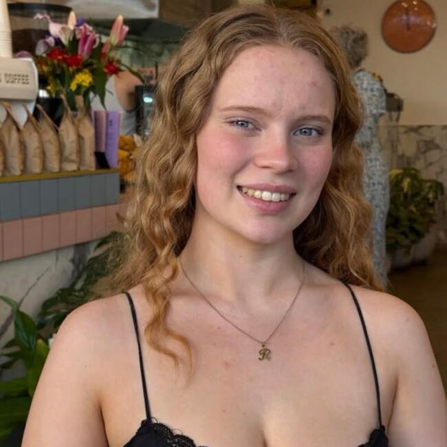 Babysitter in Palmerston North: Reeni-Rose