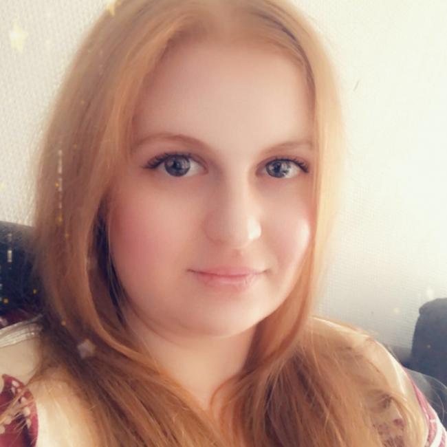 Babysitter in Tournai: Alison