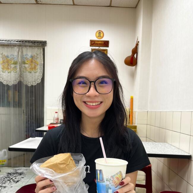 位于新加坡的临时保姆: Sharlene