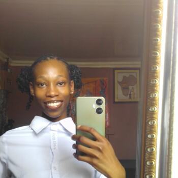 Babysitter in Soweto: Khensani