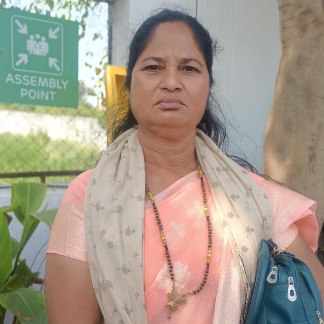 दिल्ली में बेबीसिटर: Maahi