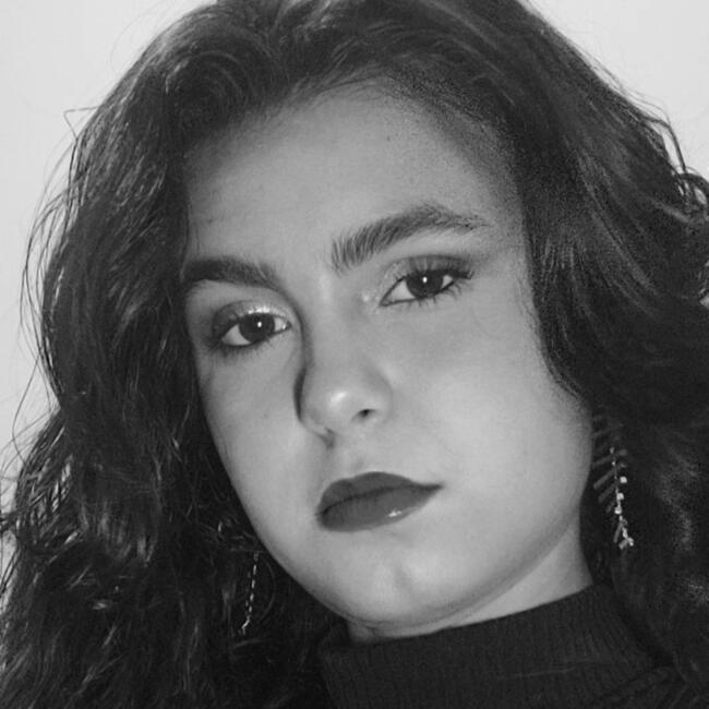 Babysitter in São João del Rei: Giovanna