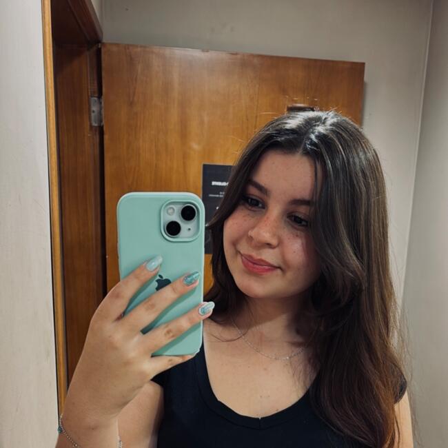 Babysitter in Campinas: Julia camargo