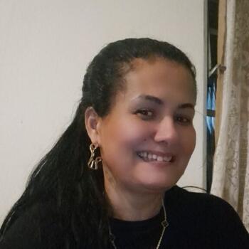 Babysitter São José dos Campos: Maria