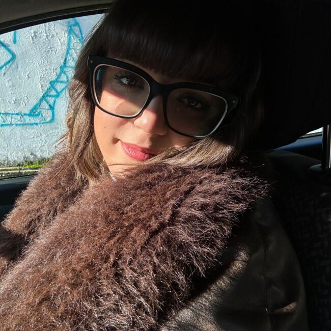 Babysitter a Vellezzo Bellini: Elisa