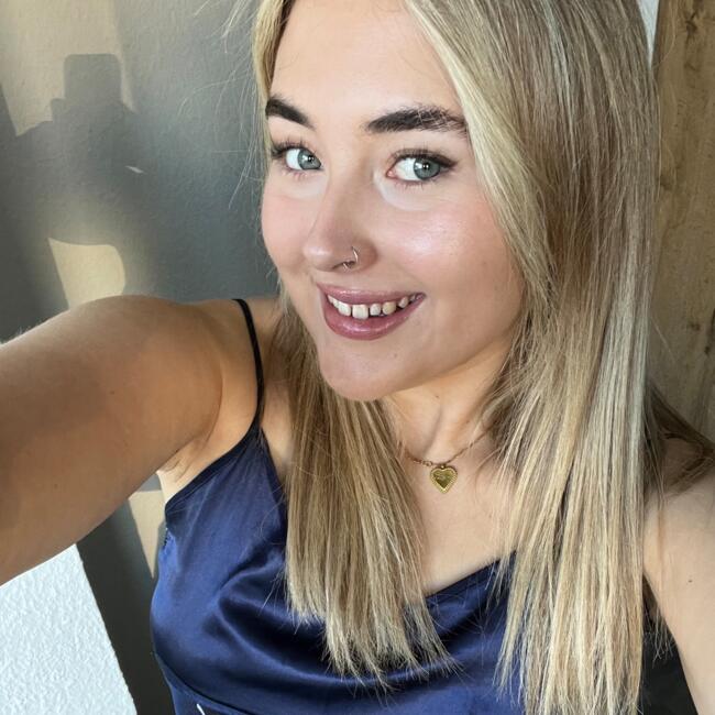 Babysitter in Blackrock: Leah