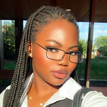 Babysitter in Villejuif: Adja