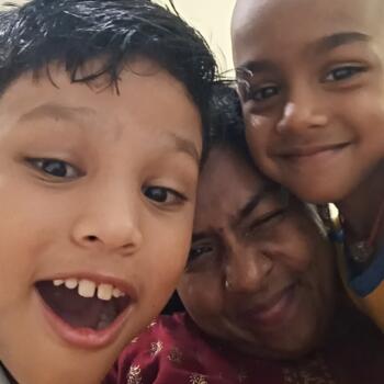 Nanny job in Puchong Batu Dua Belas: babysitting job Nalinirani