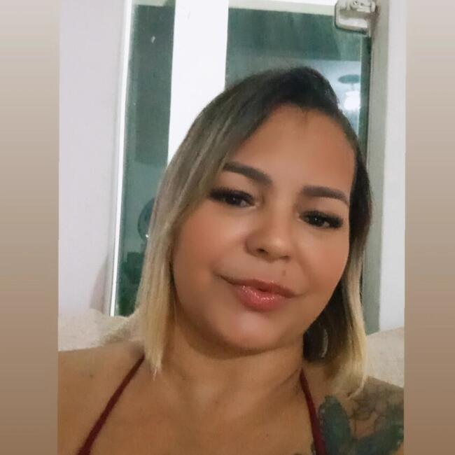 Babysitter in São Pedro da Aldeia: Erika