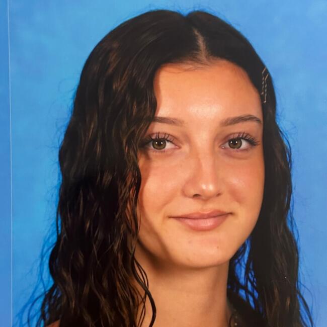 Babysitter in Lunel: Lou