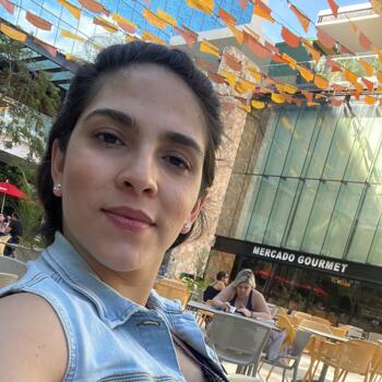 Trabajo de niñera en Mérida: trabajo de niñera Brenda