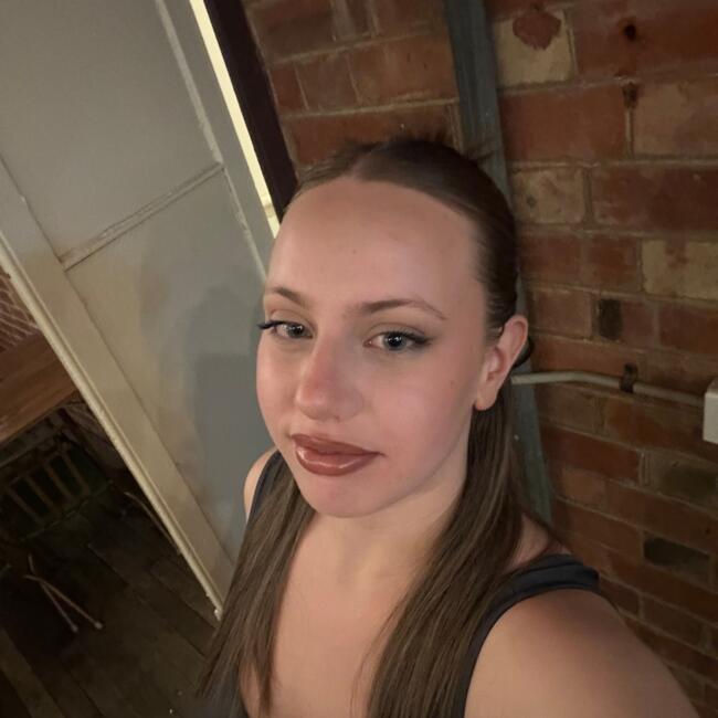 Babysitter in Townsville: Sofia