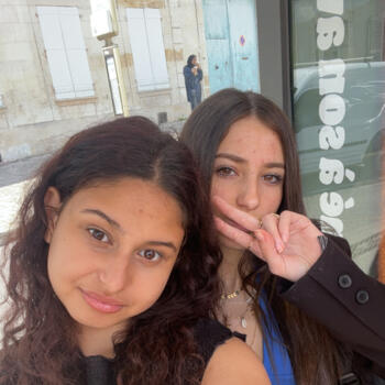 Babysitter in Bourges: Alicia et Alexia