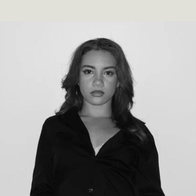 Babysitter in Niort: Julliana