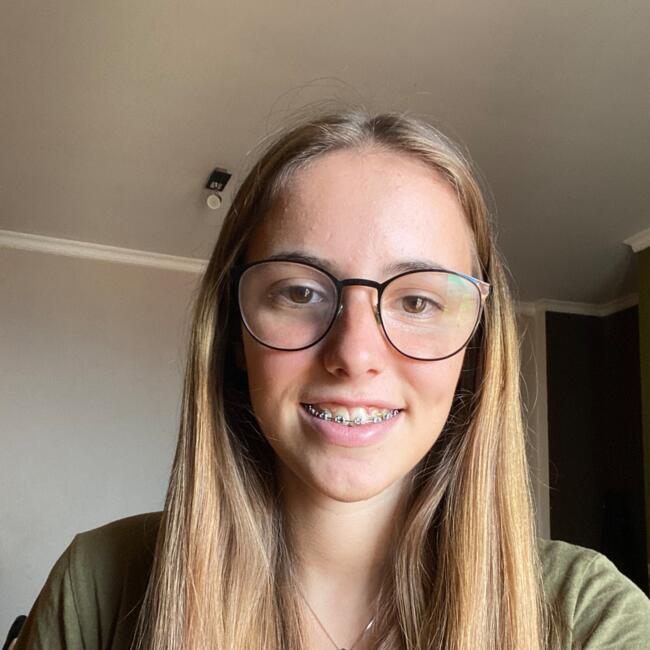 Babysitter em Setúbal: Clara