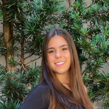 Babá em Curitiba: Mariana