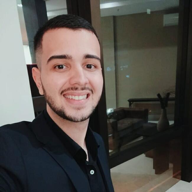 Emprego de babá em Três Rios: Júlio