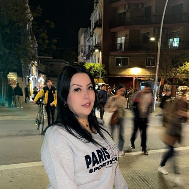 Babysitter in Tanger: Hanane
