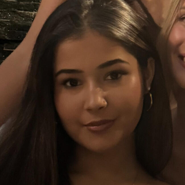 Babysitter in Melbourne: Lou