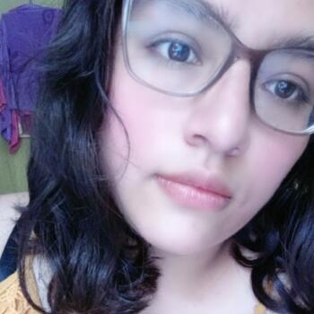 Niñera en La Esperanza - Senati: KATERIN ROXANA