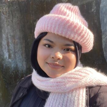 Babysitter di Kota Tangerang: Ratih Fauziah