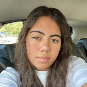 Babysitter in Mirabeau: Florine