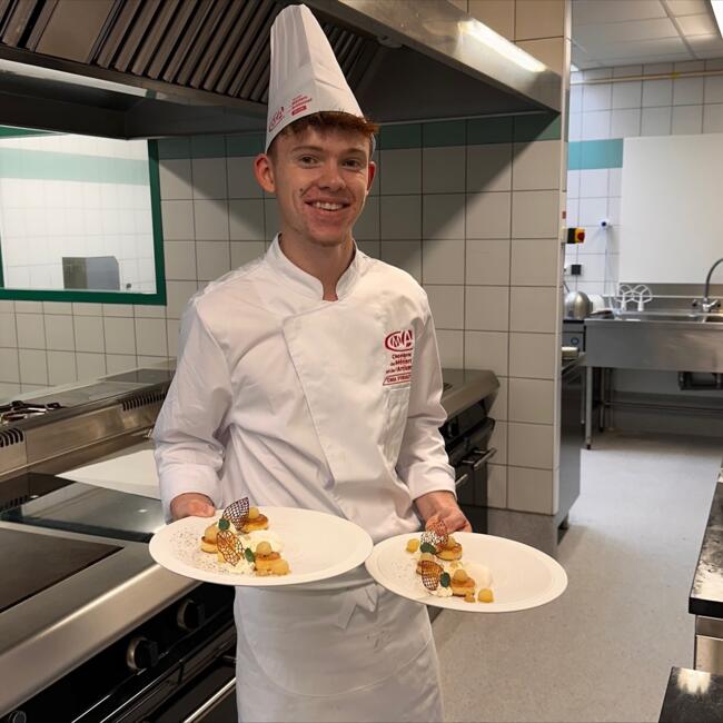 Babysitter in Lamballe: Julien