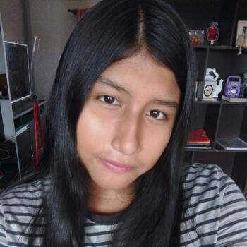 Babysitter in Santa Cruz: Johana