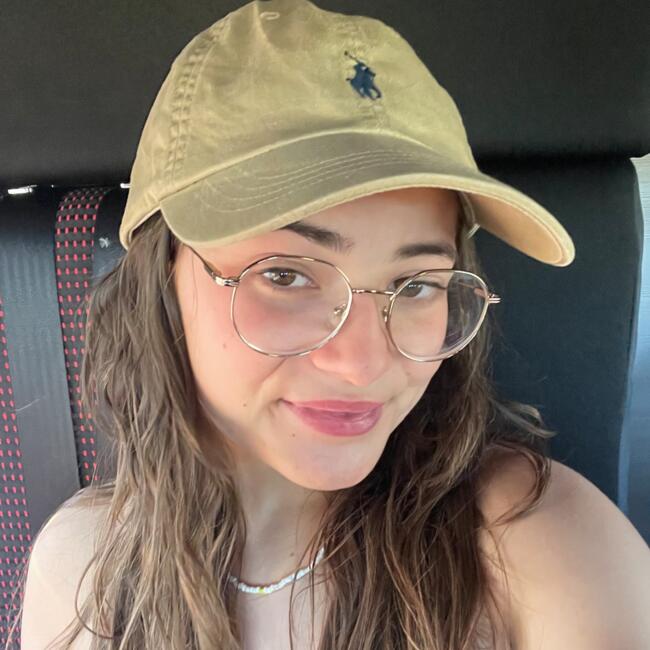 Babysitter em Poiares: Bruna