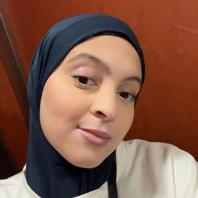 Babysitter in Marseille: Rania