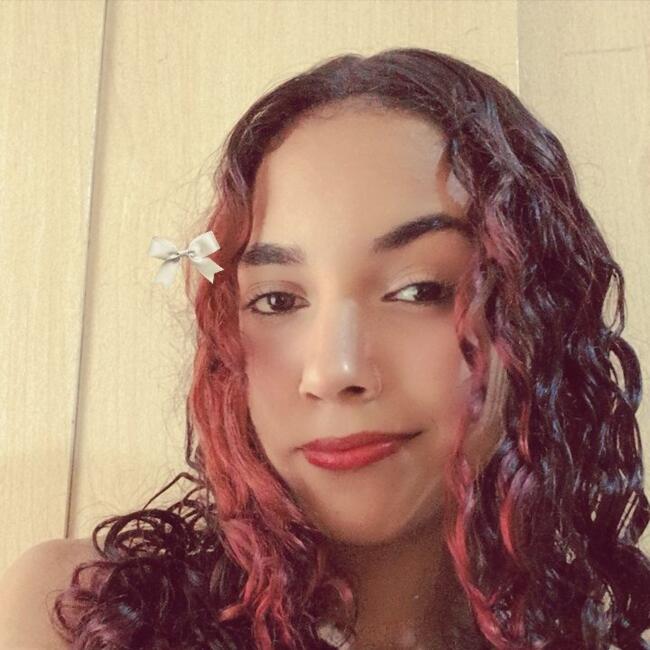 Babá em Rio das Ostras: Raiane