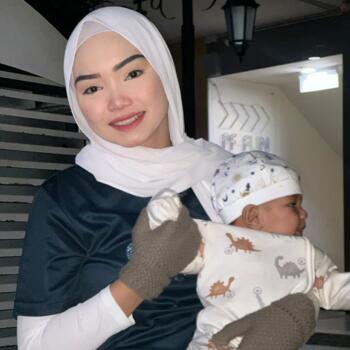 Babysitter in Tangga Batu: Nur syarafana