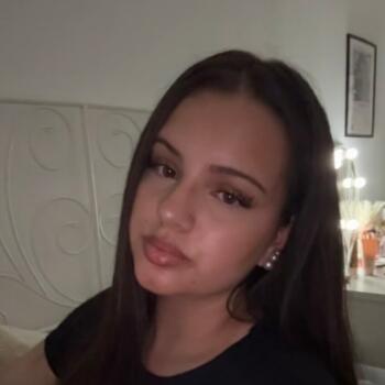 Babysitter in Aschaffenburg: Naomi