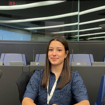 Babysitter in Cutry: Eyma