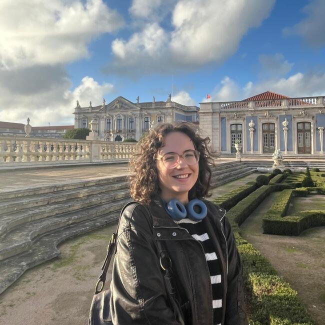 Babysitter in Porto: Carolina