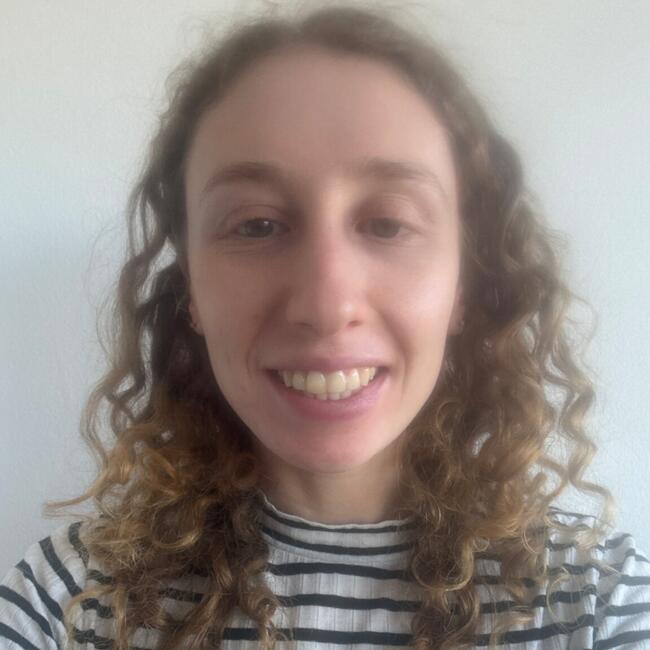 Babysitter in Sydney: Sara