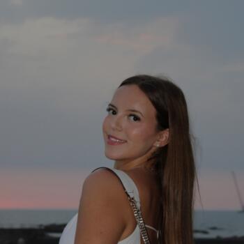 Babysitter στην περιοχή Maia: Maria