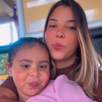Emprego de babá em Ferraz de Vasconcelos: emprego de babá Thainara