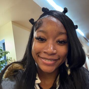 Babysitter in Tuscaloosa: Khamari