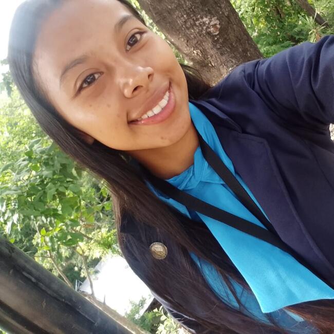 Niñera en Corpus: Iris