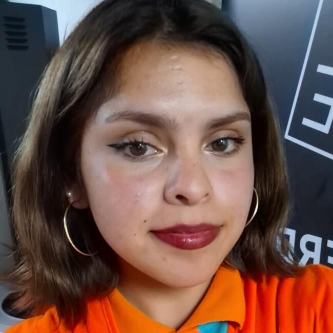 Babysitter in San Antonio: Scarlet