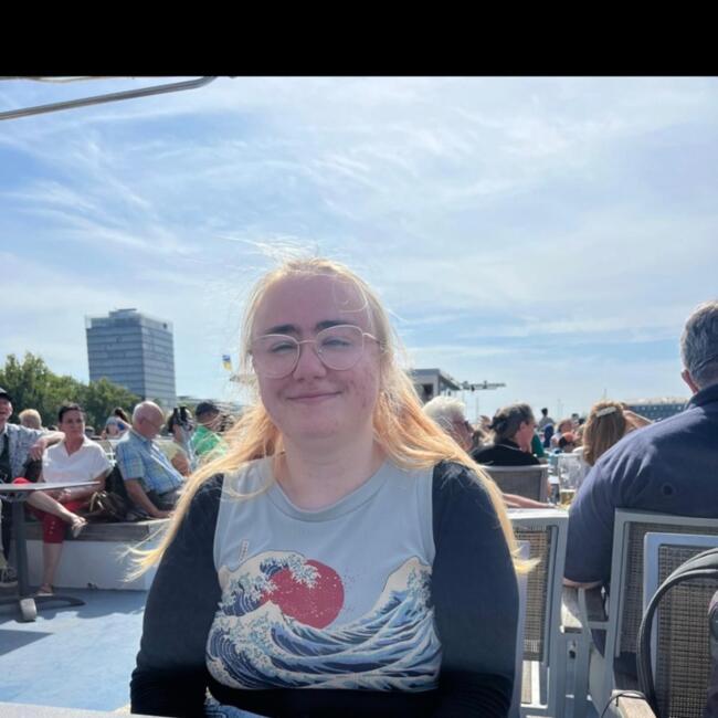 Babysitter in Hanau: Annika