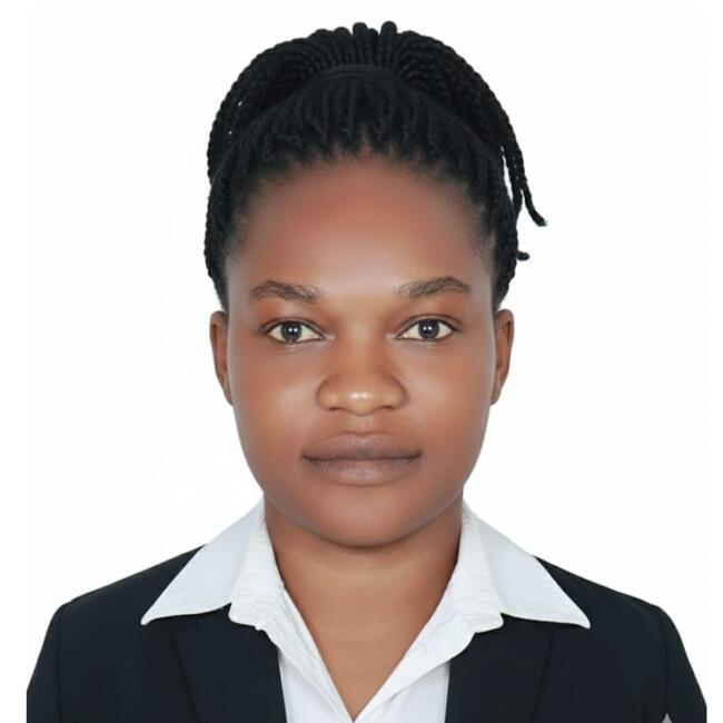 Nanny in Abu Dhabi: Claire