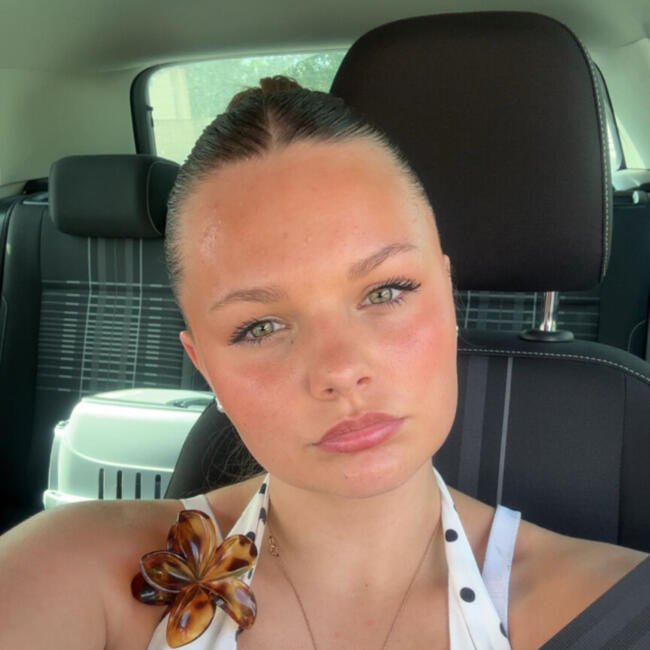 Babysitter in Châtel-Saint-Germain: Madison